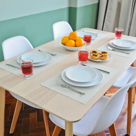 Cosmopolitan Comfort In Lisbon 4A- By Misha'S Place Exterior photo